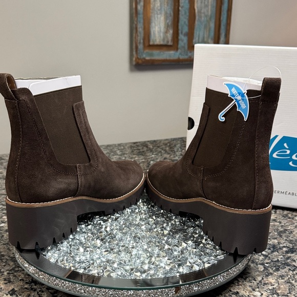 Aqua College Demi leather waterproof Dark Brown m chunky Ankle Booties NEW 9.5 - Picture 8 of 14